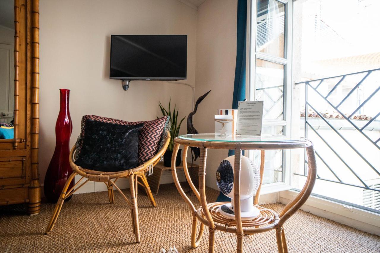 La Belle Amarre-bed And Breakfast-maison D'hotes Gasthuis La Rochelle (Charente-Maritime)