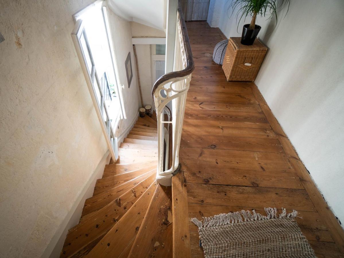 Gasthuis La Belle Amarre-bed And Breakfast-maison D'hotes La Rochelle (Charente-Maritime)